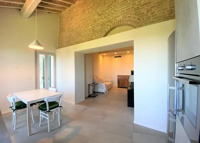 Tra Le Mura-central In Siena